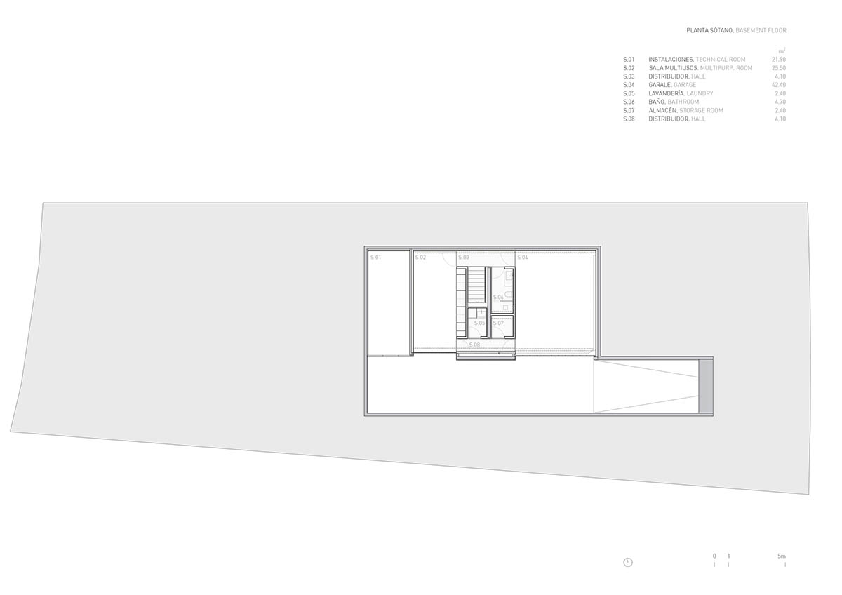 Camiral House achieves a dynamic harmony through its shifted volumes in Girona 