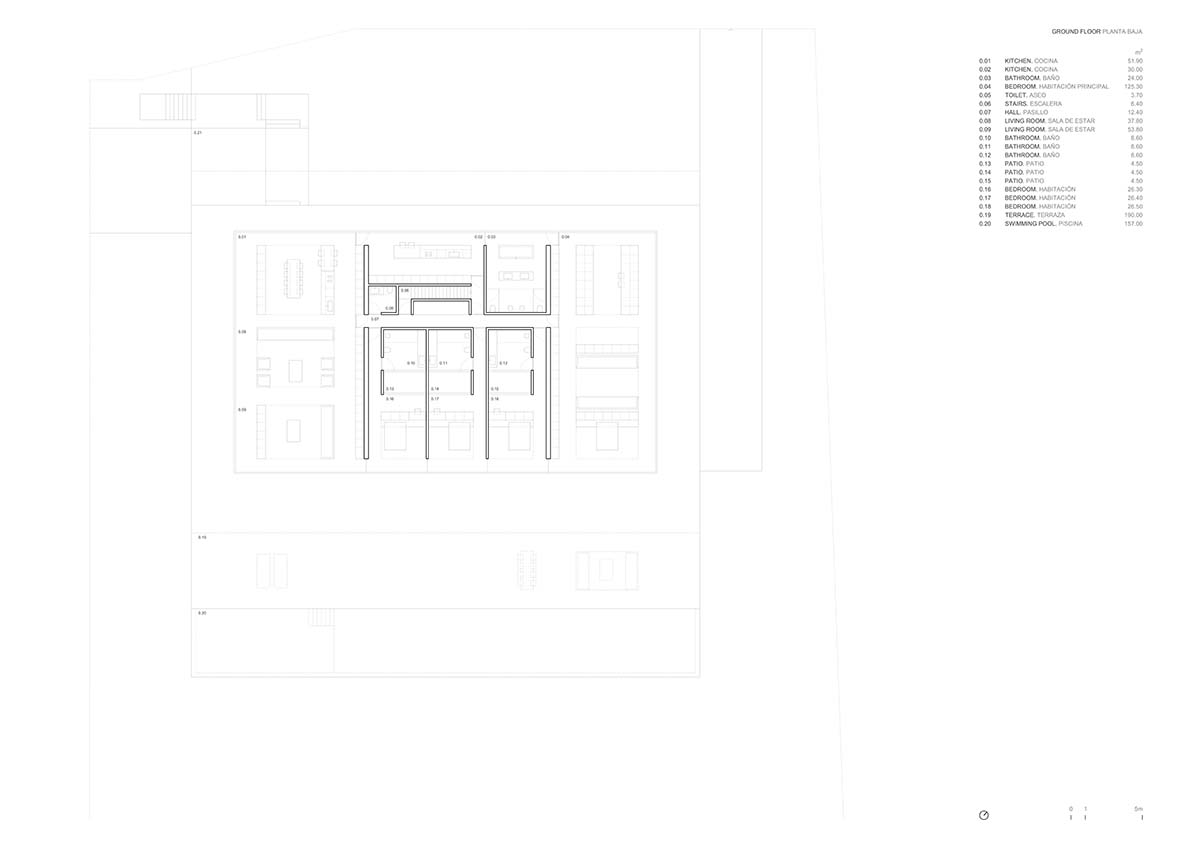 Fran Silvestre Arquitectos plays with planes to design a house on Sotogrande golf course