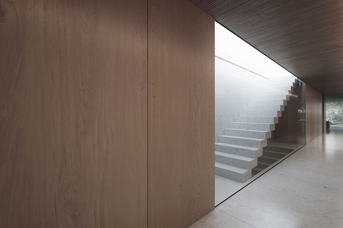 Fran Silvestre designs residence with large cantilevered roof stop the intense sun of Cádiz
