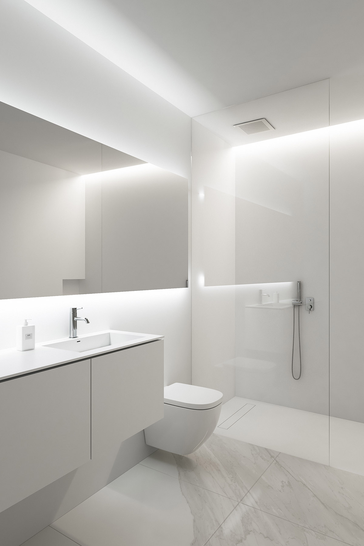 Fran Silvestre's new house protrudes 