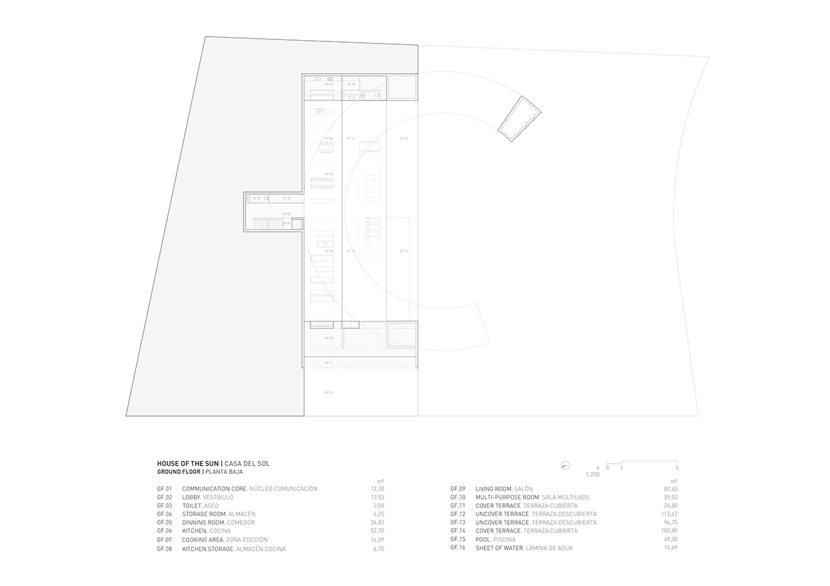 Fran Silvestre's new house protrudes 