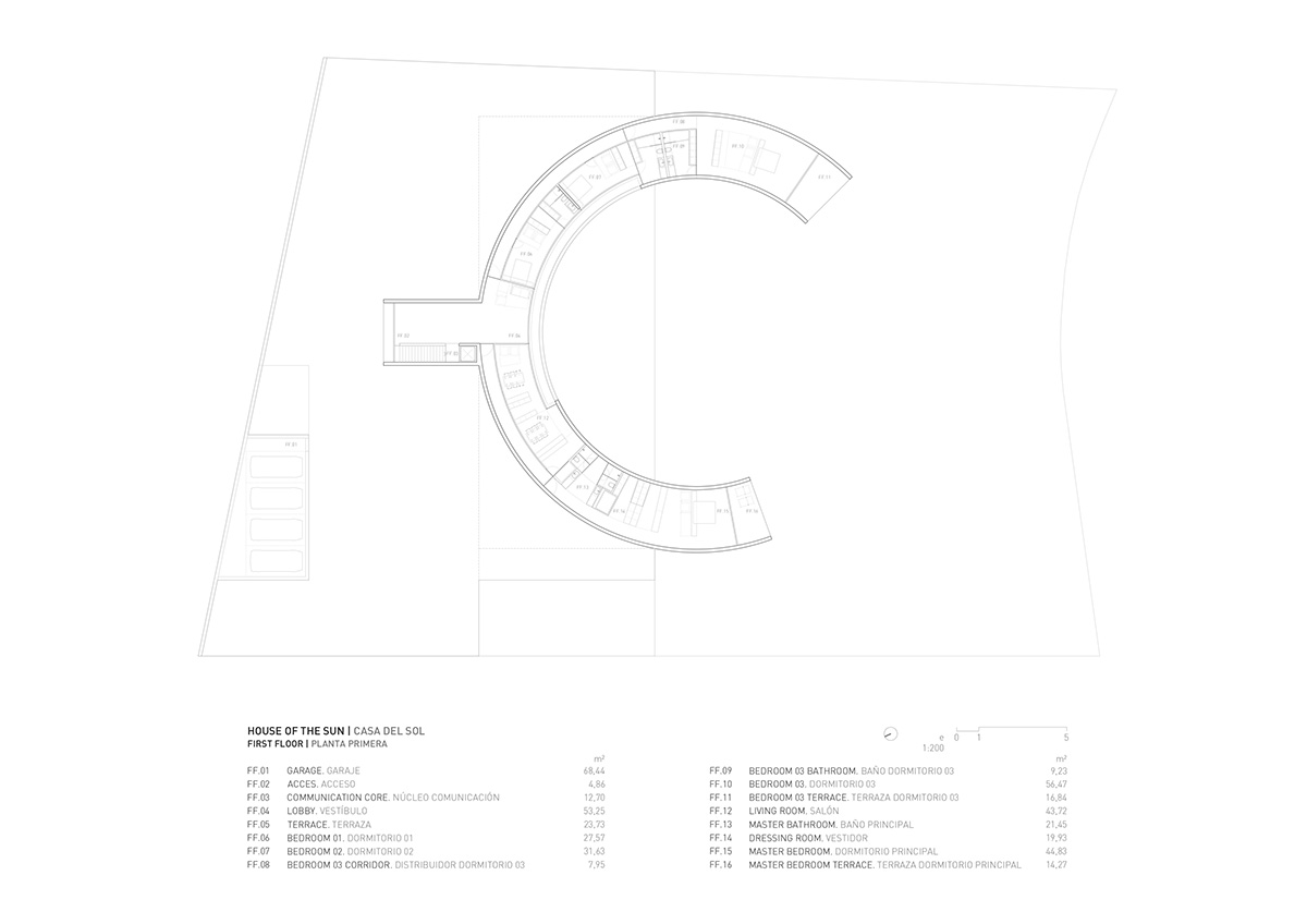 Fran Silvestre's new house protrudes 