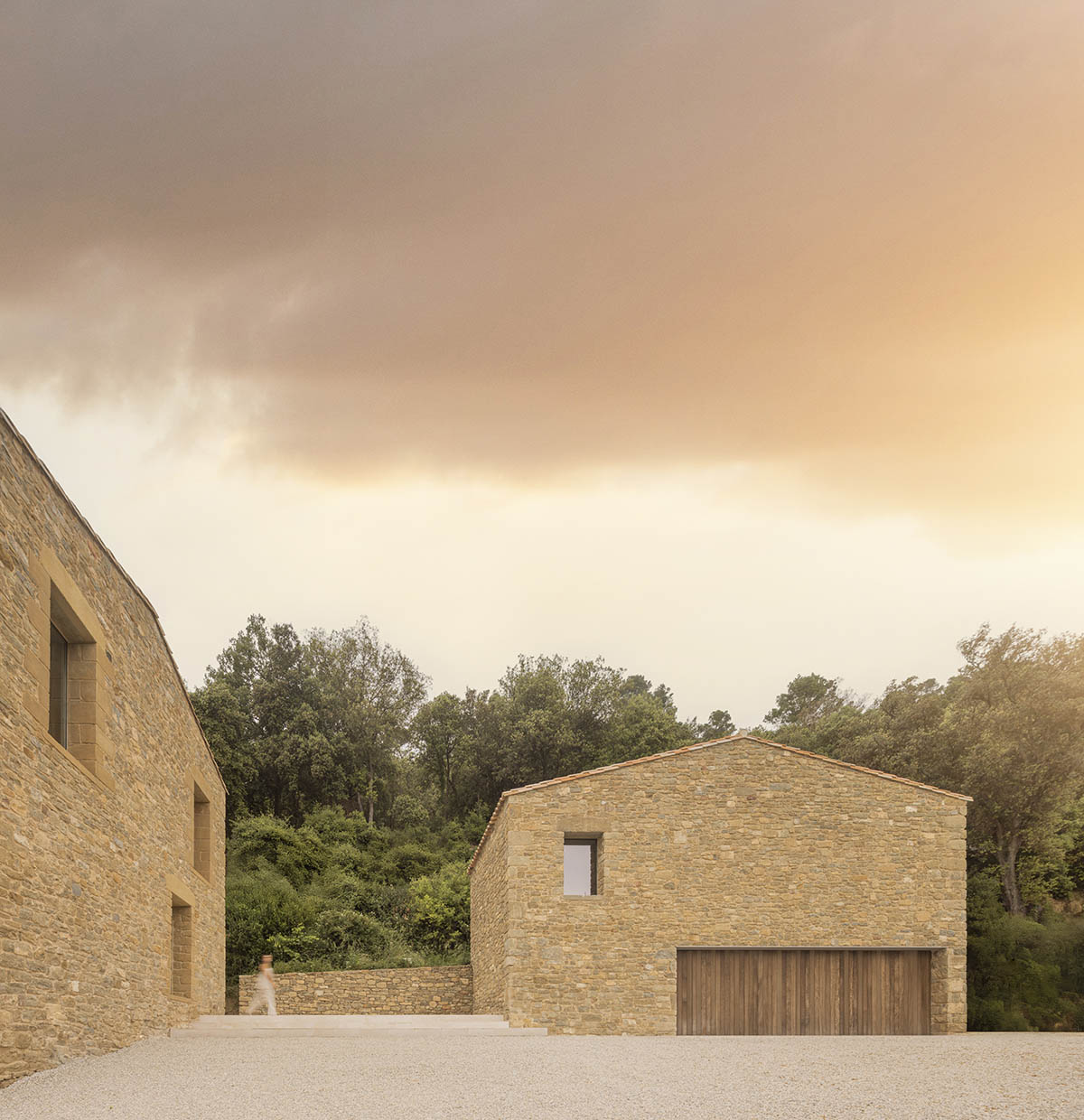 Fran Silvestre Arquitectos revives tradition with a seamless restoration of a farmhouse in Girona 