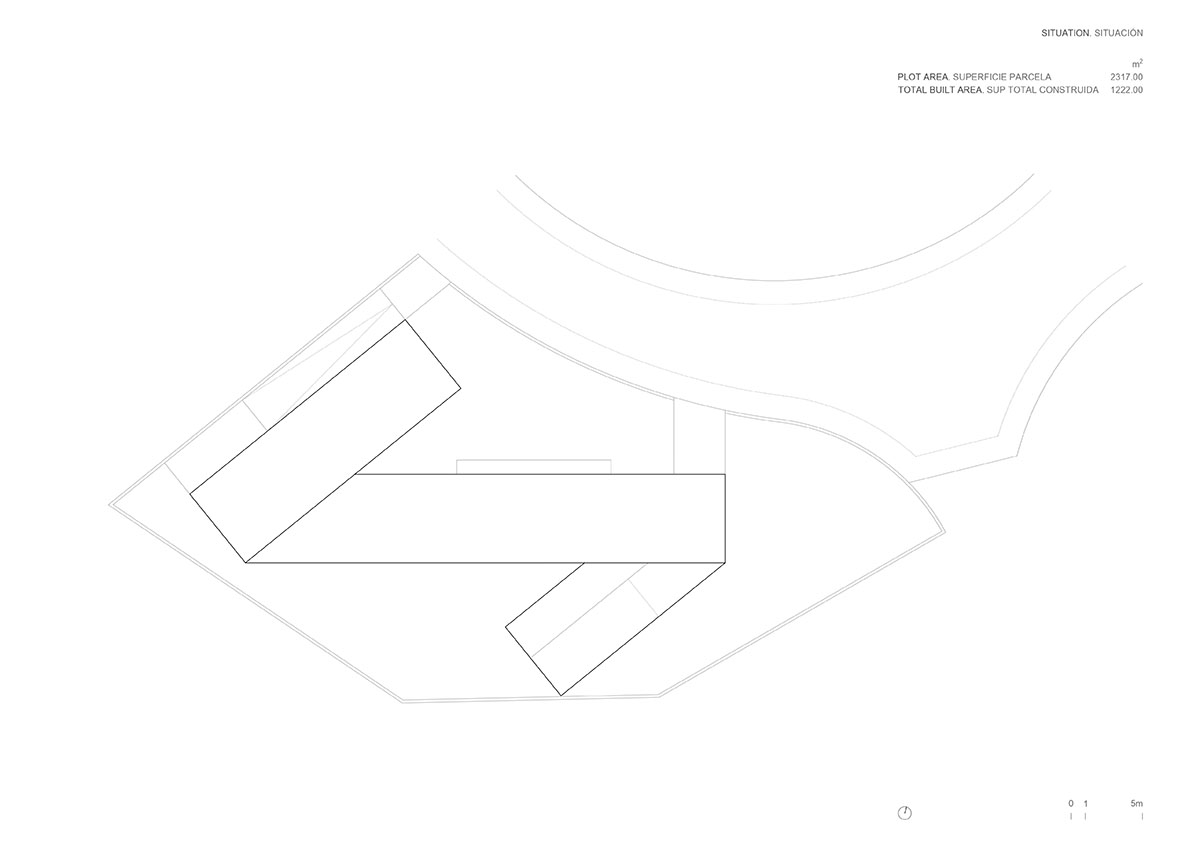 Villa 95 by Fran Silvestre Arquitectos expands views with irregularly shifted volumes in Sotogrande