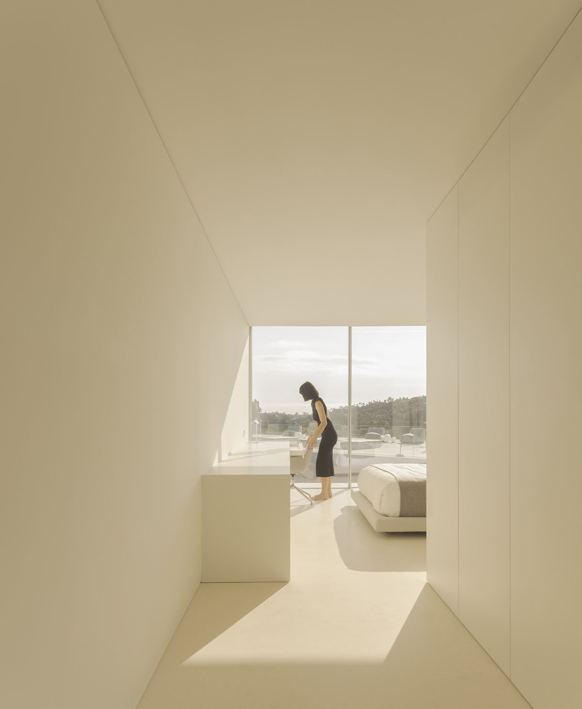 Villa 95 by Fran Silvestre Arquitectos expands views with irregularly shifted volumes in Sotogrande