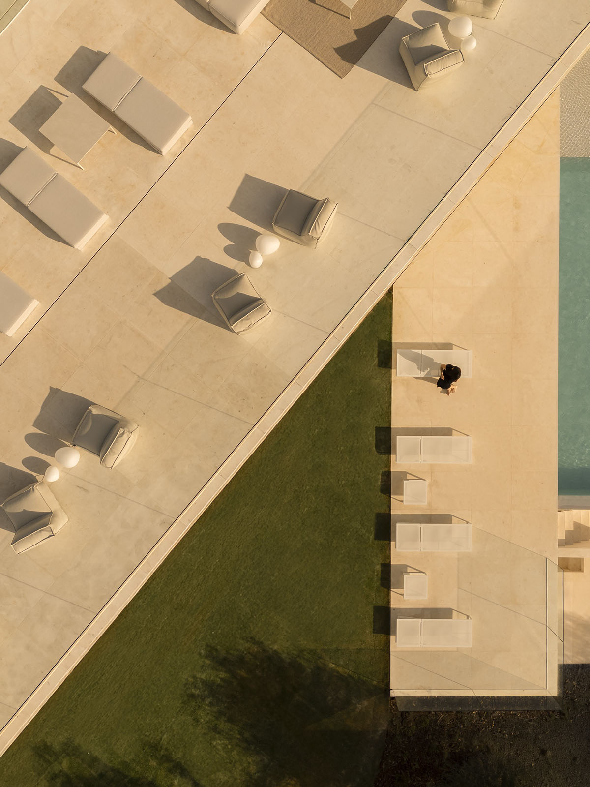 Villa 95 by Fran Silvestre Arquitectos expands views with irregularly shifted volumes in Sotogrande