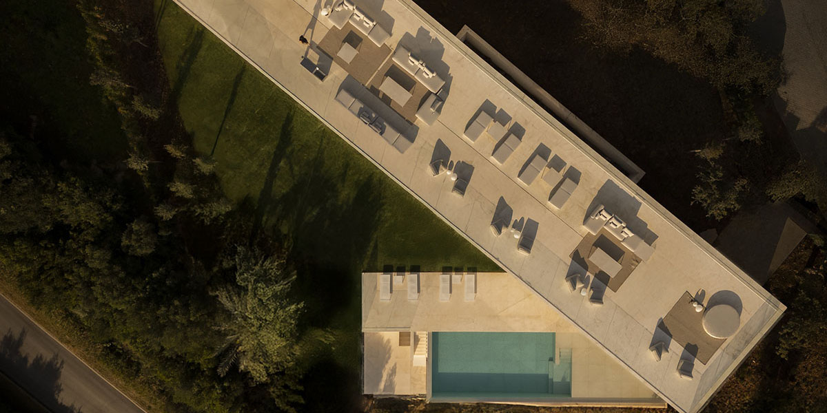 Villa 95 by Fran Silvestre Arquitectos expands views with irregularly shifted volumes in Sotogrande