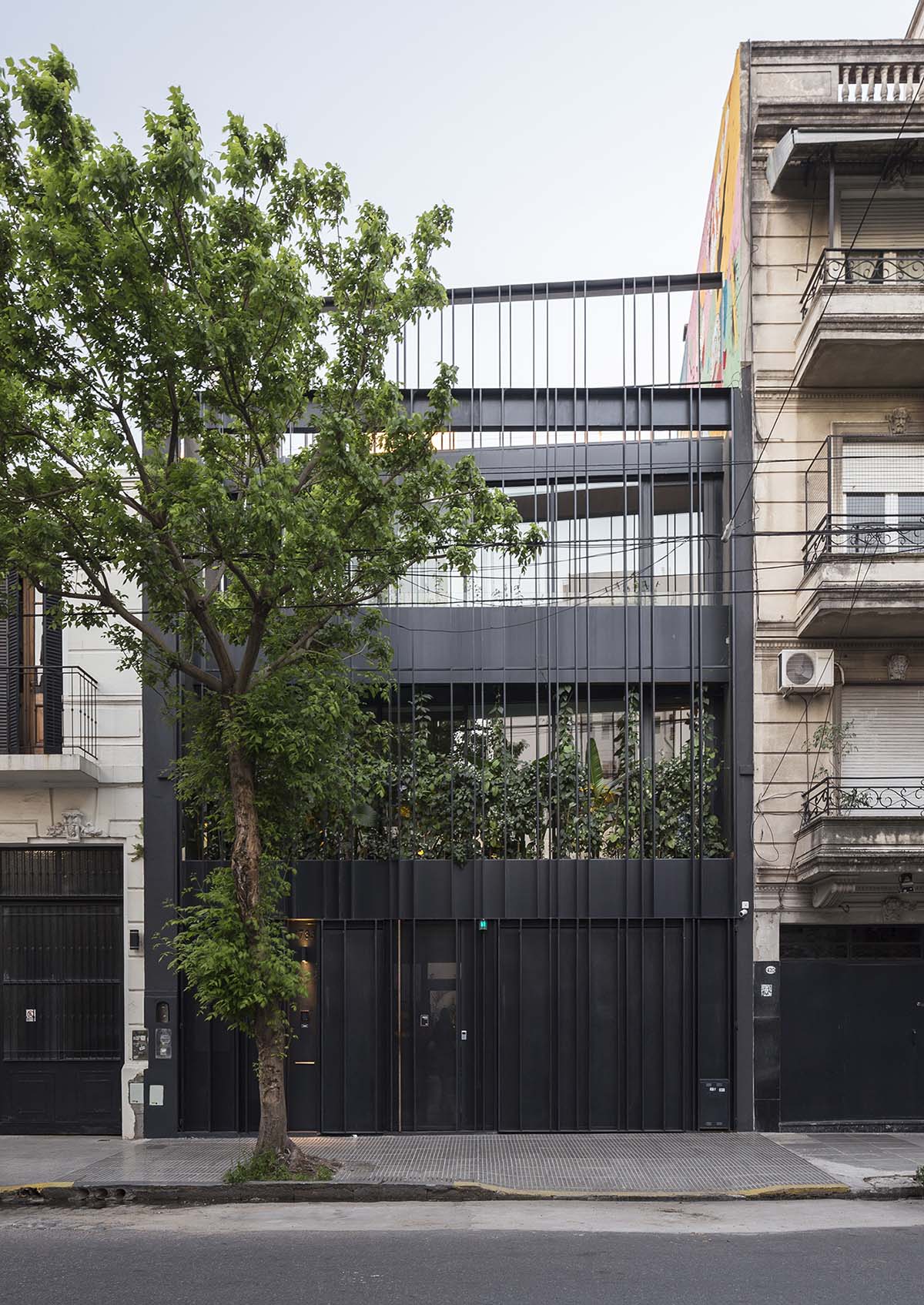 Ana Smud Studio transforms old warehouse into office and exhibition space in Buenos Aires city