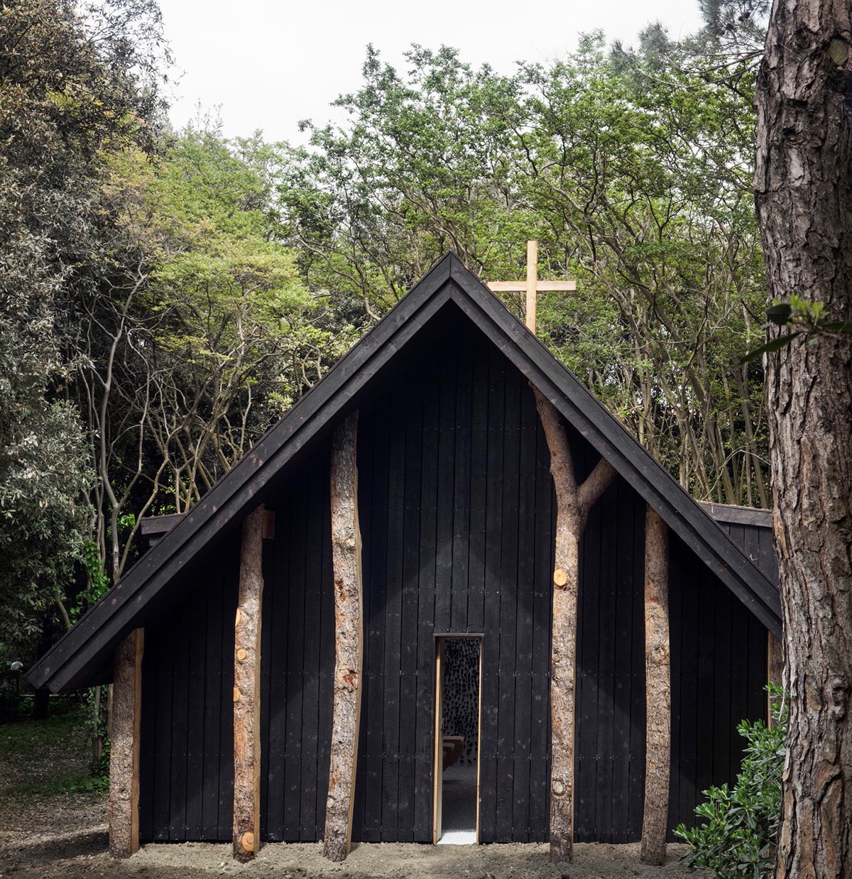 Take an Extensive Look at Vatican Chapels at Venice Architecture Biennale