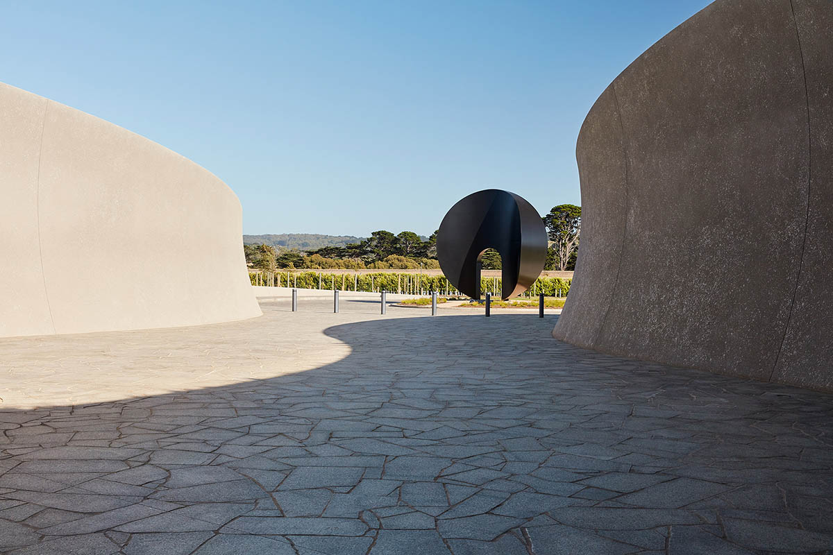 Jolson Architecture and Interiors completes Pt. Leo Estate Winery with sculptural walls in Australia