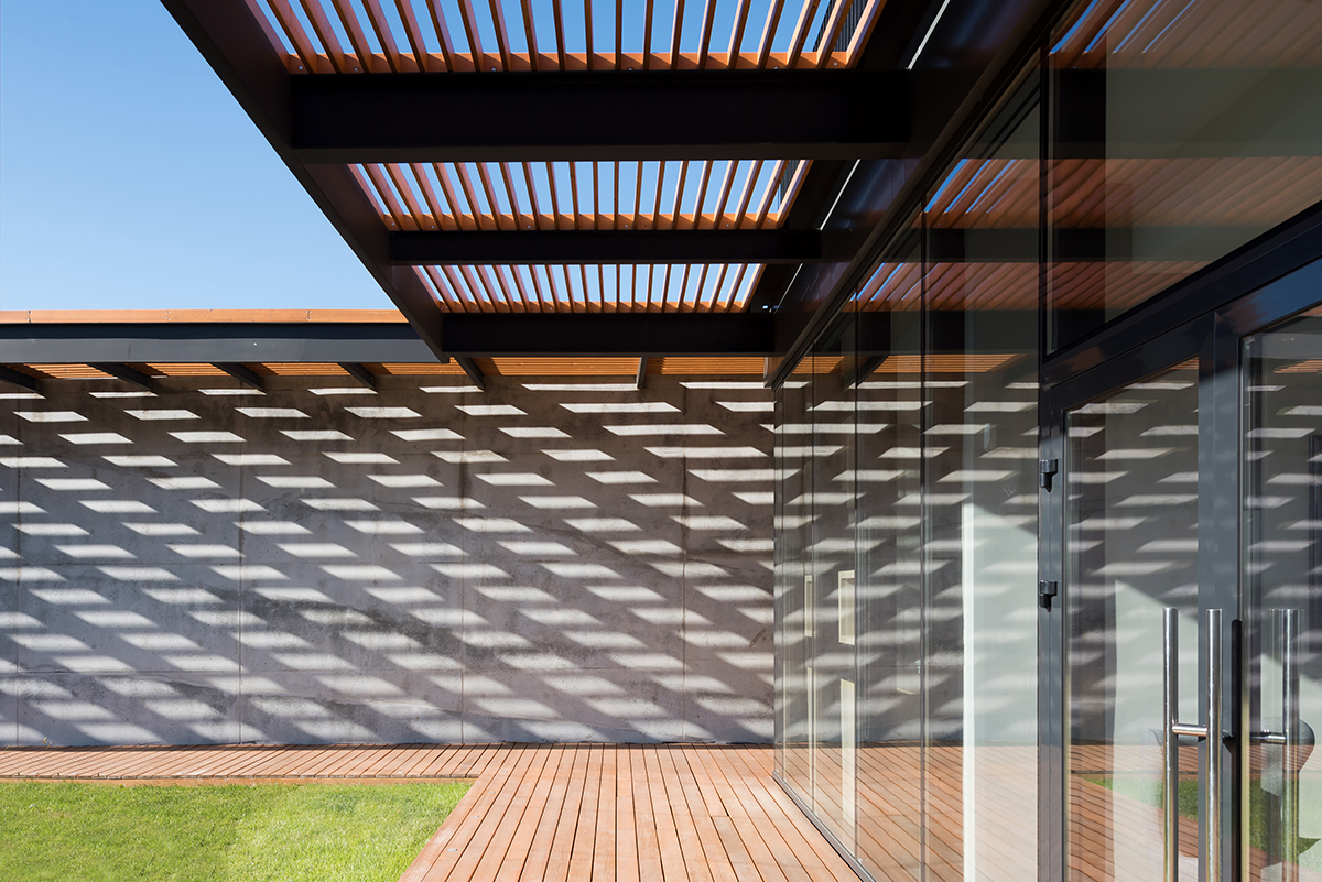 Kleinewelt Architekten completes new winery and cultural centre in Russia