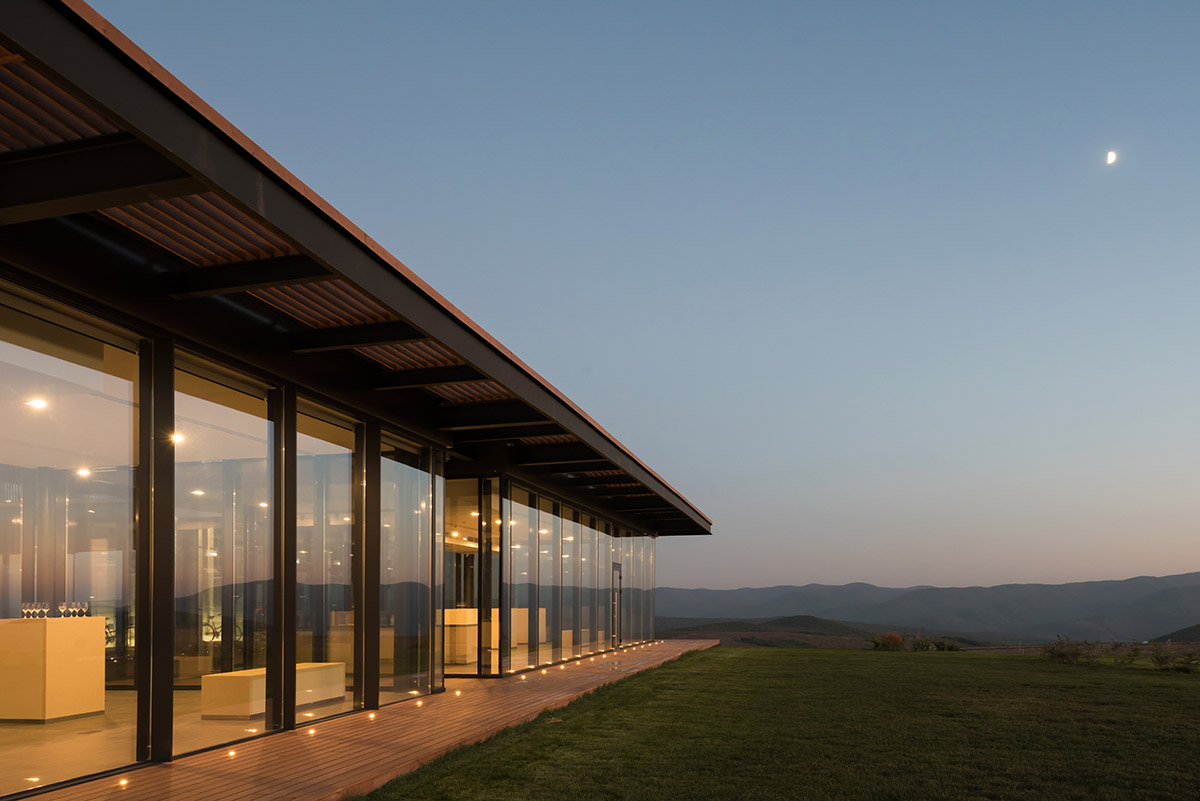 Kleinewelt Architekten completes new winery and cultural centre in Russia