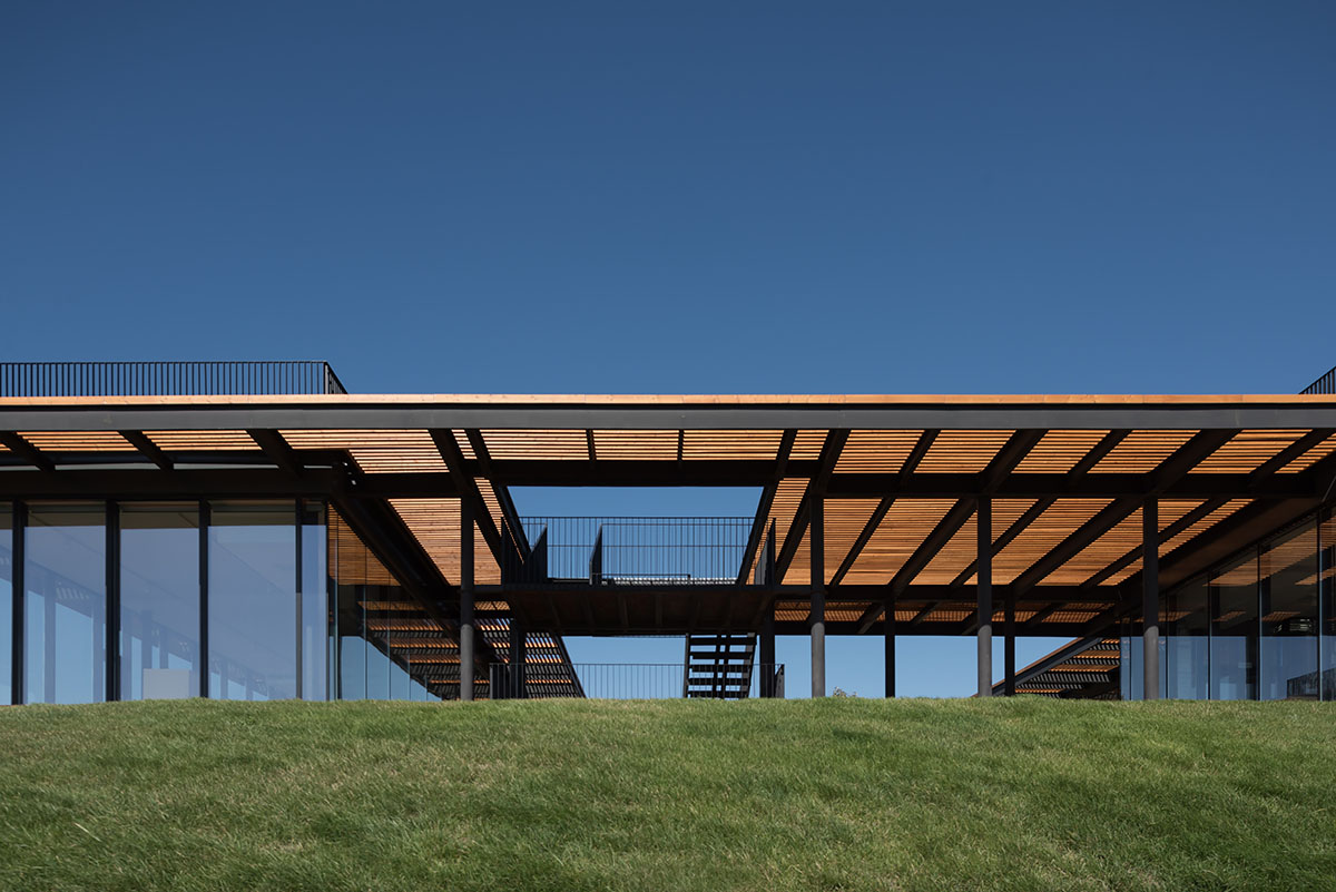 Kleinewelt Architekten completes new winery and cultural centre in Russia