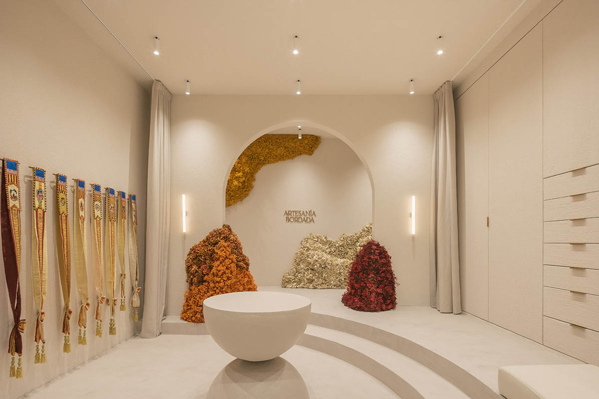 Pastel-toned showroom by Clap Studio welcomes spring in Valencia