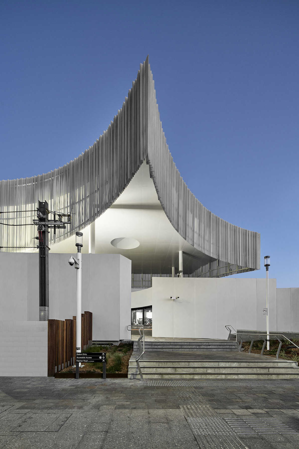 Genton completes Frankston Station with curvaceous canopy in Australia