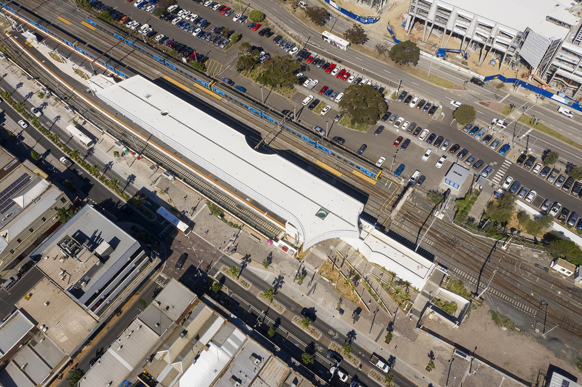 Genton completes Frankston Station with curvaceous canopy in Australia