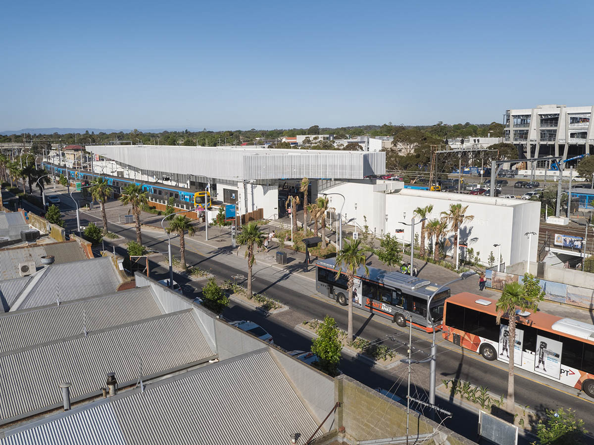 Genton completes Frankston Station with curvaceous canopy in Australia