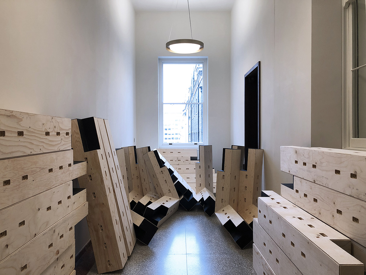 Gilles Retsin combines timber construction with Augmented Reality and Automation at the RA