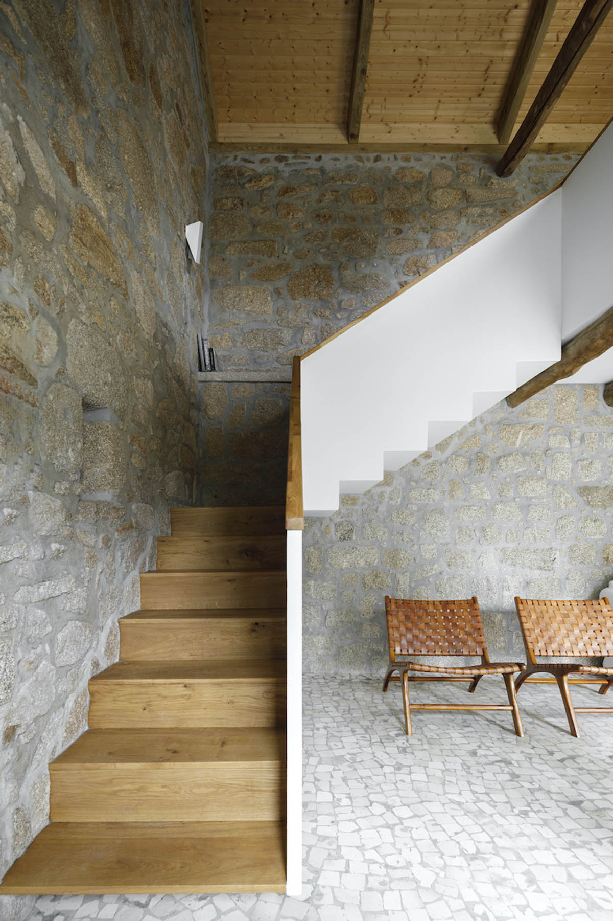 Ren Ito Architects' Casa Calçada: Subtle Restoration Blends History with Modern Comfort