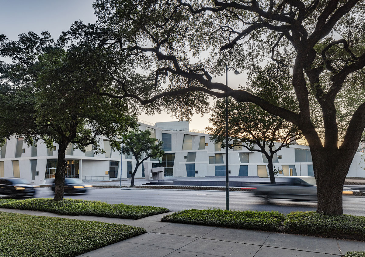 Steven Holl Architects completes Glassell School of Art at Museum of Fine Arts' campus in Houston
