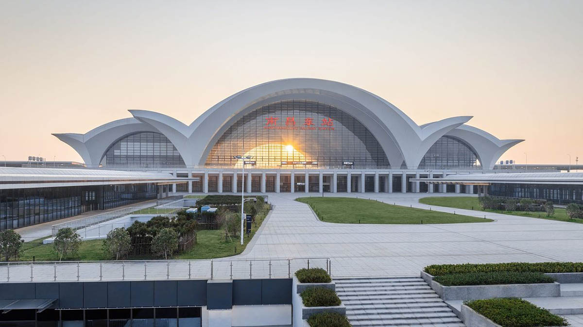 gmp completes Nanchang East Station with the rhythm of the arcs