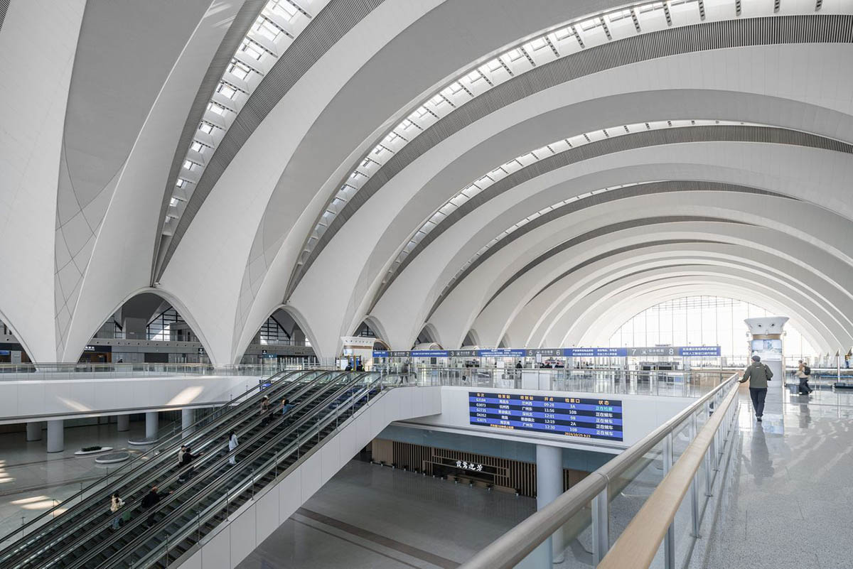 gmp completes Nanchang East Station with the rhythm of the arcs