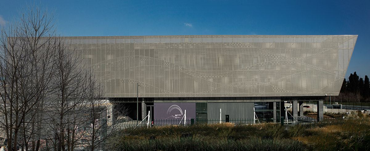 GMW MIMARLIK designed an elongated massive box for Eurasia Tunnel Operation and Maintenance Building