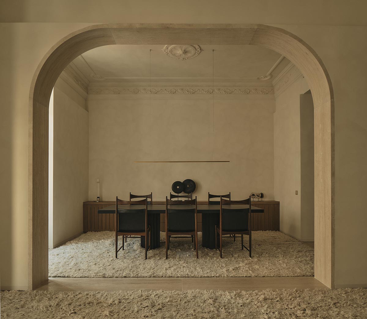 Balzar Architects complete interiors for GE Apartment with a wabi-sabi aesthetic in Valencia