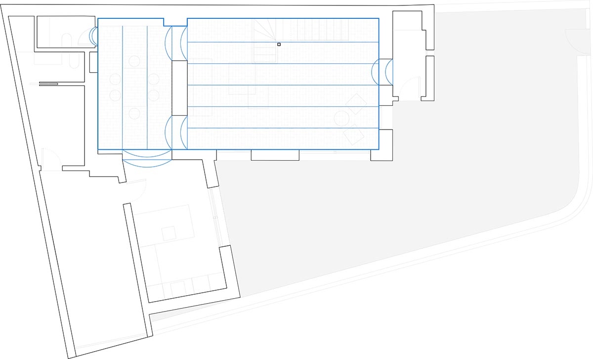 Zooco Estudio exposes Catalan vaults with bricks to renovate this historic house in Madrid