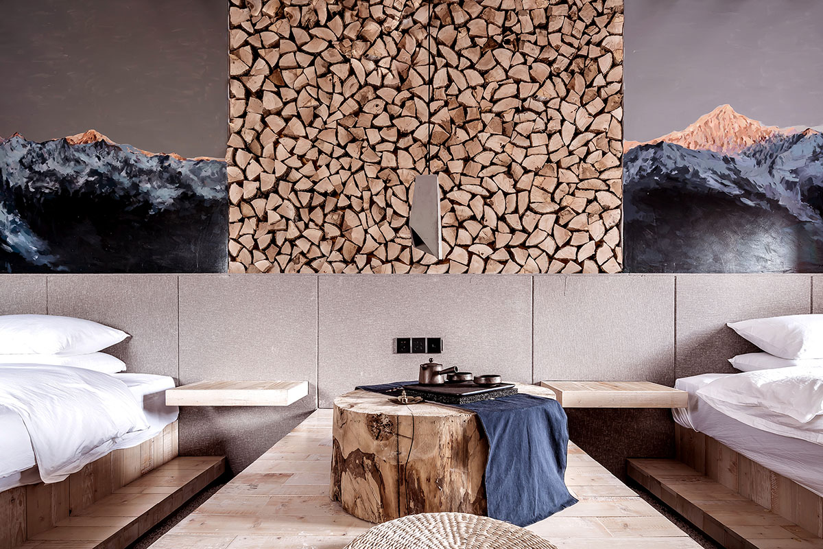 Yiduan Shanghai Interior Design uses Tibetan style with smooth transitions for a new homestay hotel