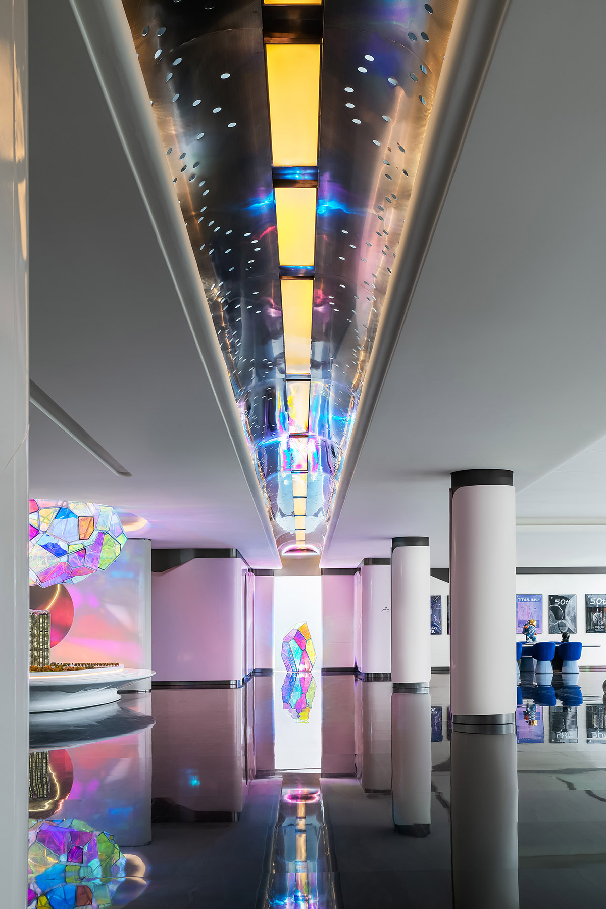 T.K. Chu Design completes Sales Center of Poly F.S. Skyline Garden in Guangzhou, China