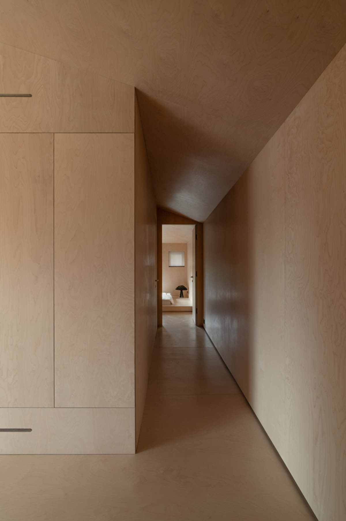 Shovk Studio built house in Kyiv paying homage to Japanese traditions