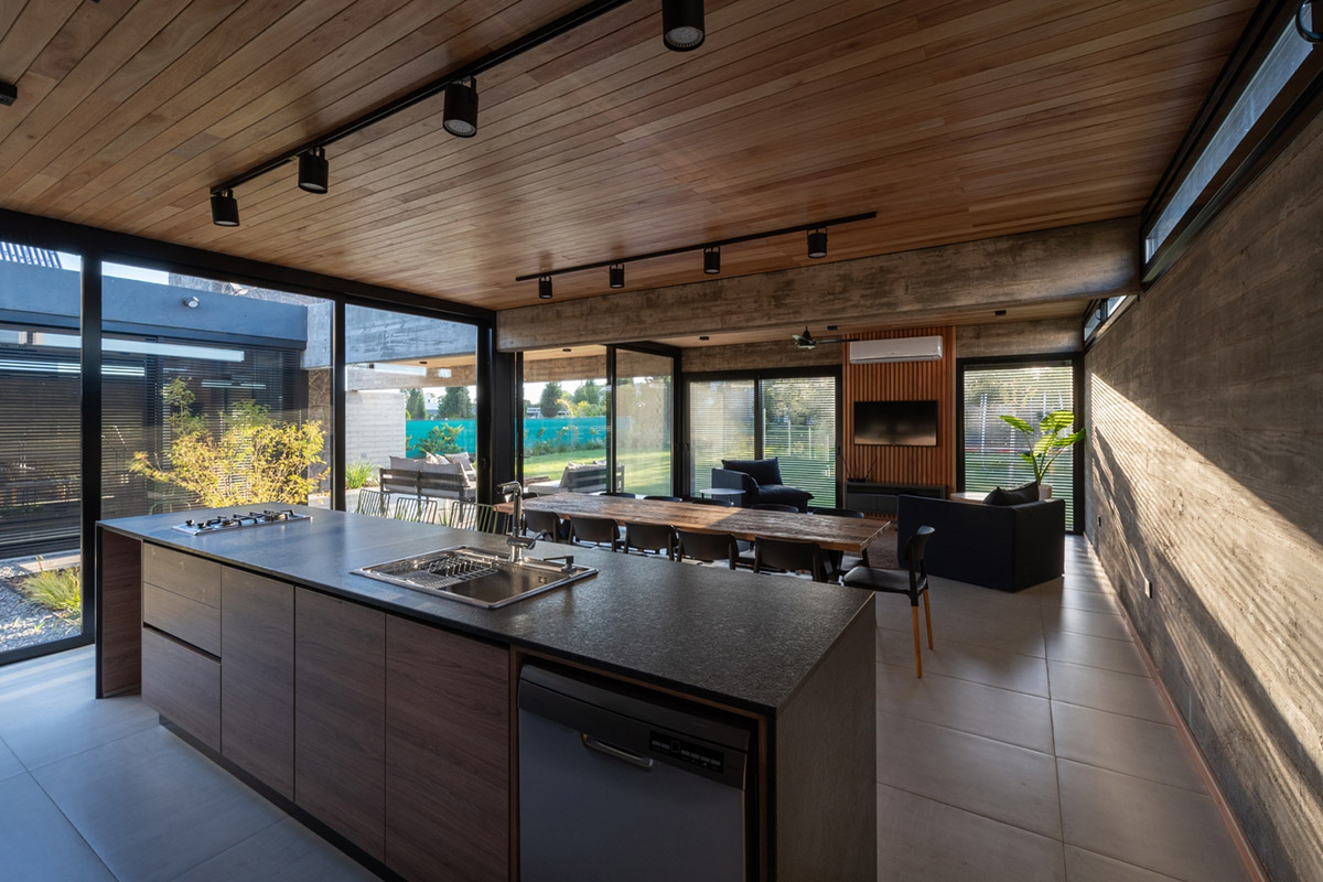 PSV Arquitectura completes SAB House with concrete beams in C&oacute;rdoba, Argentina