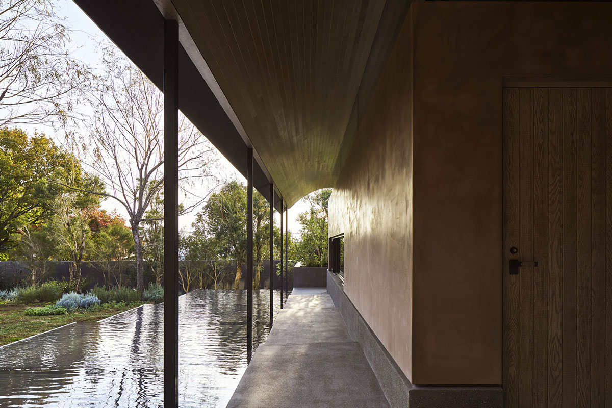 Hiroshi Nakamura & NAP creates barrel-vaulted roofs to offer ample interior space in Japan