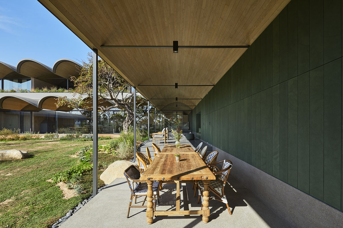 Hiroshi Nakamura & NAP creates barrel-vaulted roofs to offer ample interior space in Japan