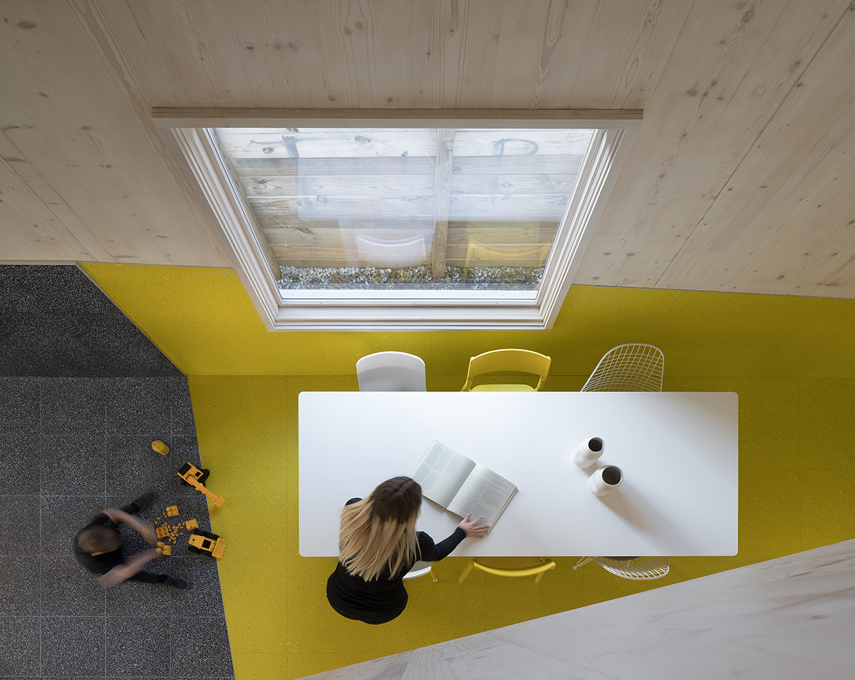 This family residence's roof plan establishes architecture of the building in Atlanta