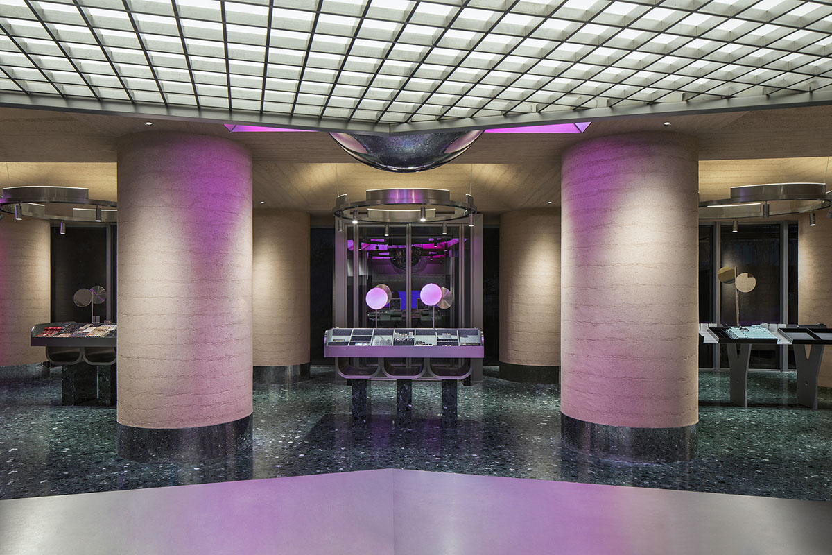 Silver gray tone and dark green retro elements form Haydon Zhengzhou by SALONE DEL SALON