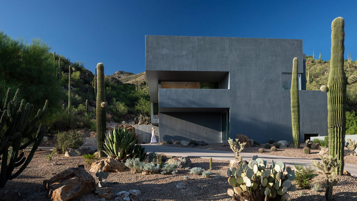 HK Associates Inc frames desert oasis with Ventana House featuring geometric protrudings in Tucson