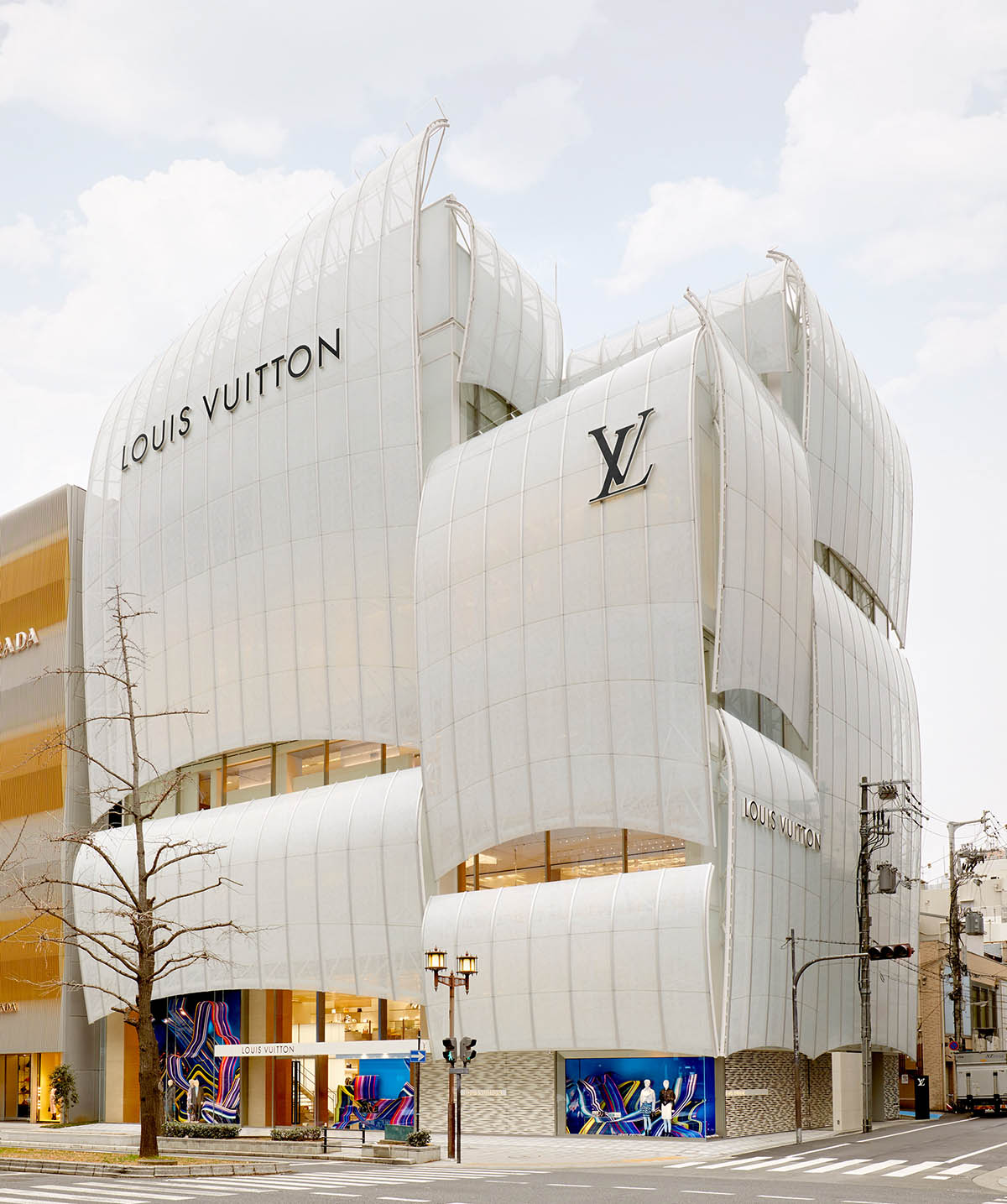 jun aoki's tokyo louis vuitton store features patterned façades