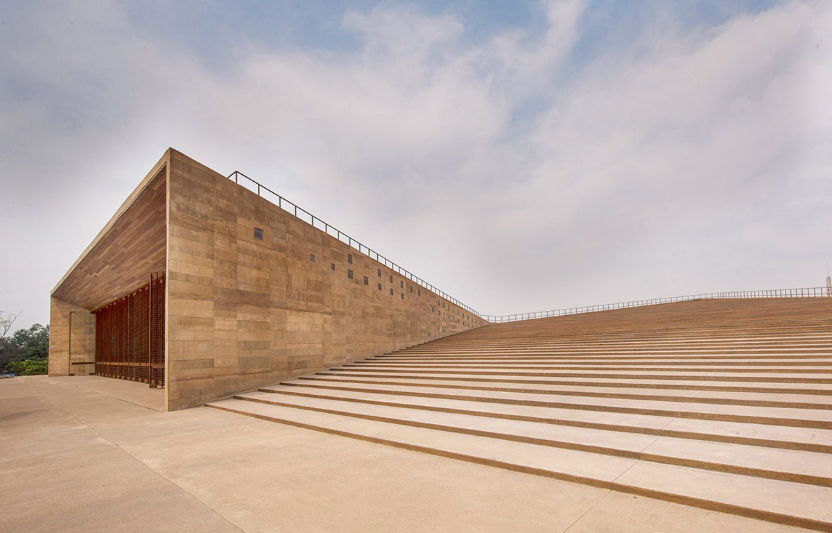 Isaac Broid and Productora's triangular Teopanzolco Cultural Center wins Oscar Niemeyer Award