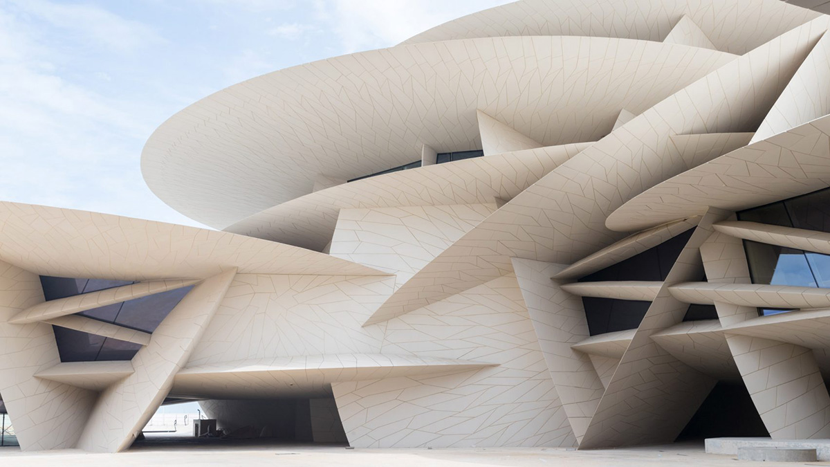 Jean Nouvel&#39;s &quot;desert rose&quot; National Museum of Qatar opens to the public in Doha