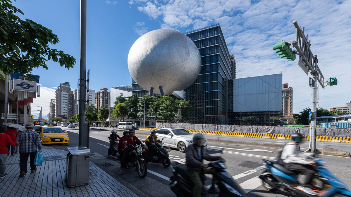 New photographs released for OMA's Taipei Performing Arts Center in Taiwan