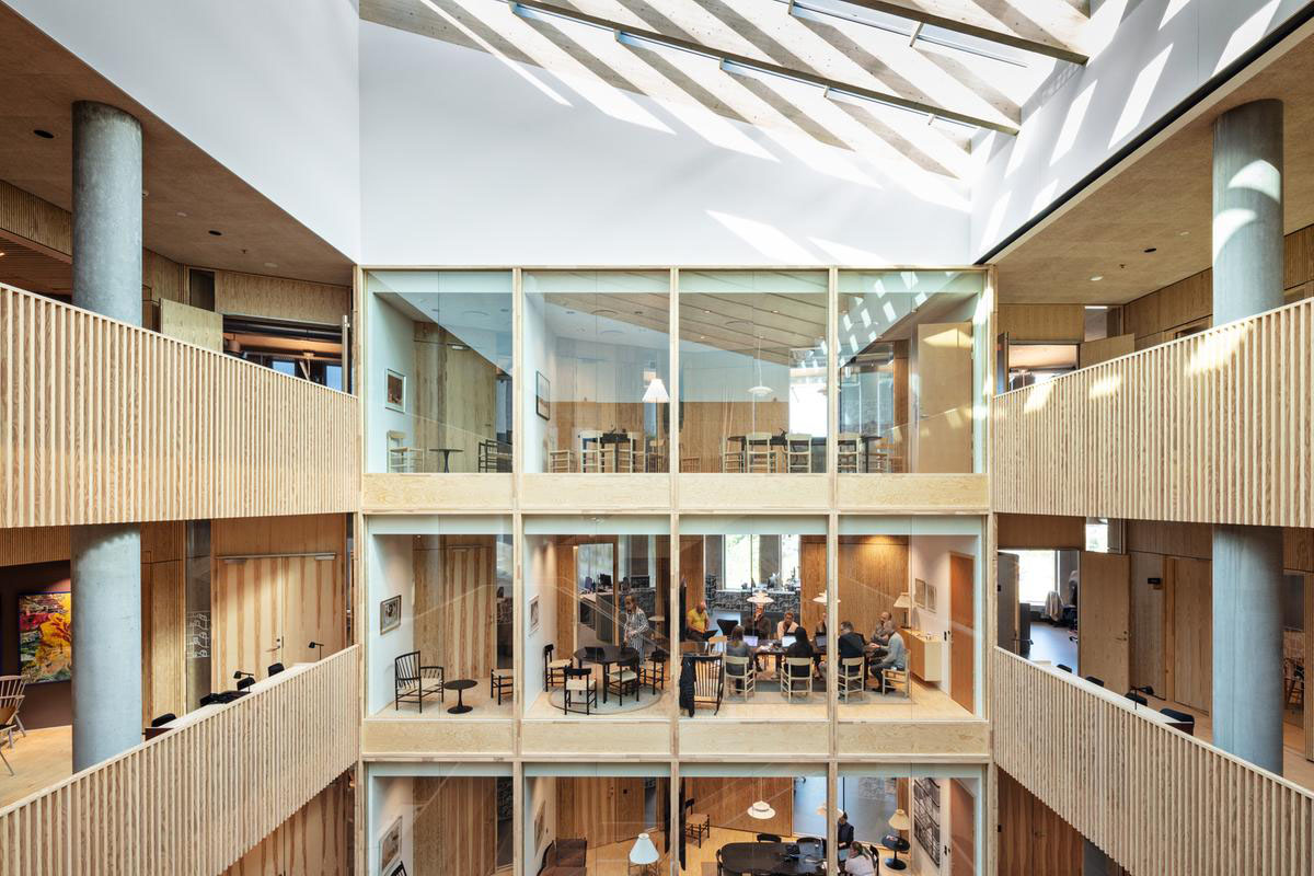 Henning Larsen completes new headquarters of housing association KAB in Copenhagen 