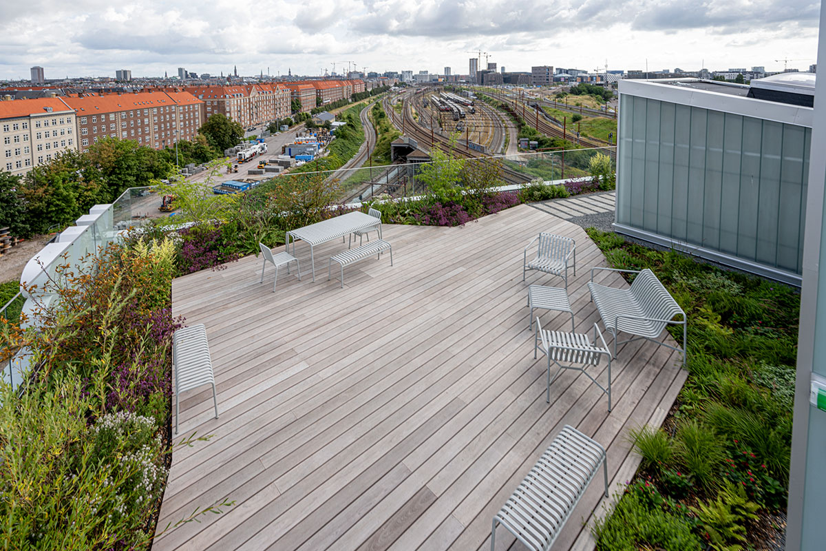 Henning Larsen completes new headquarters of housing association KAB in Copenhagen 