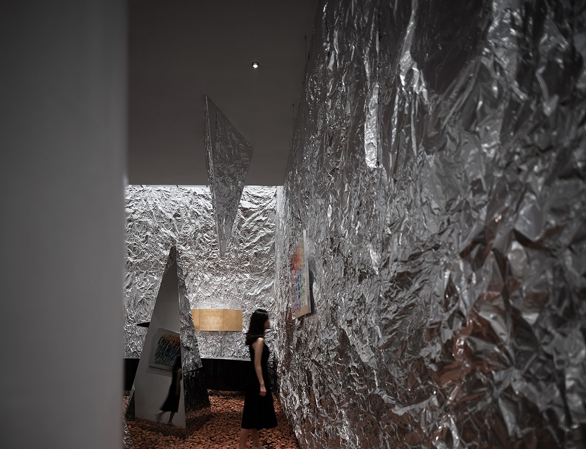 AD ARCHITECTURE creates metallic interiors for Mirror Gallery exhibition space in Shenzhen