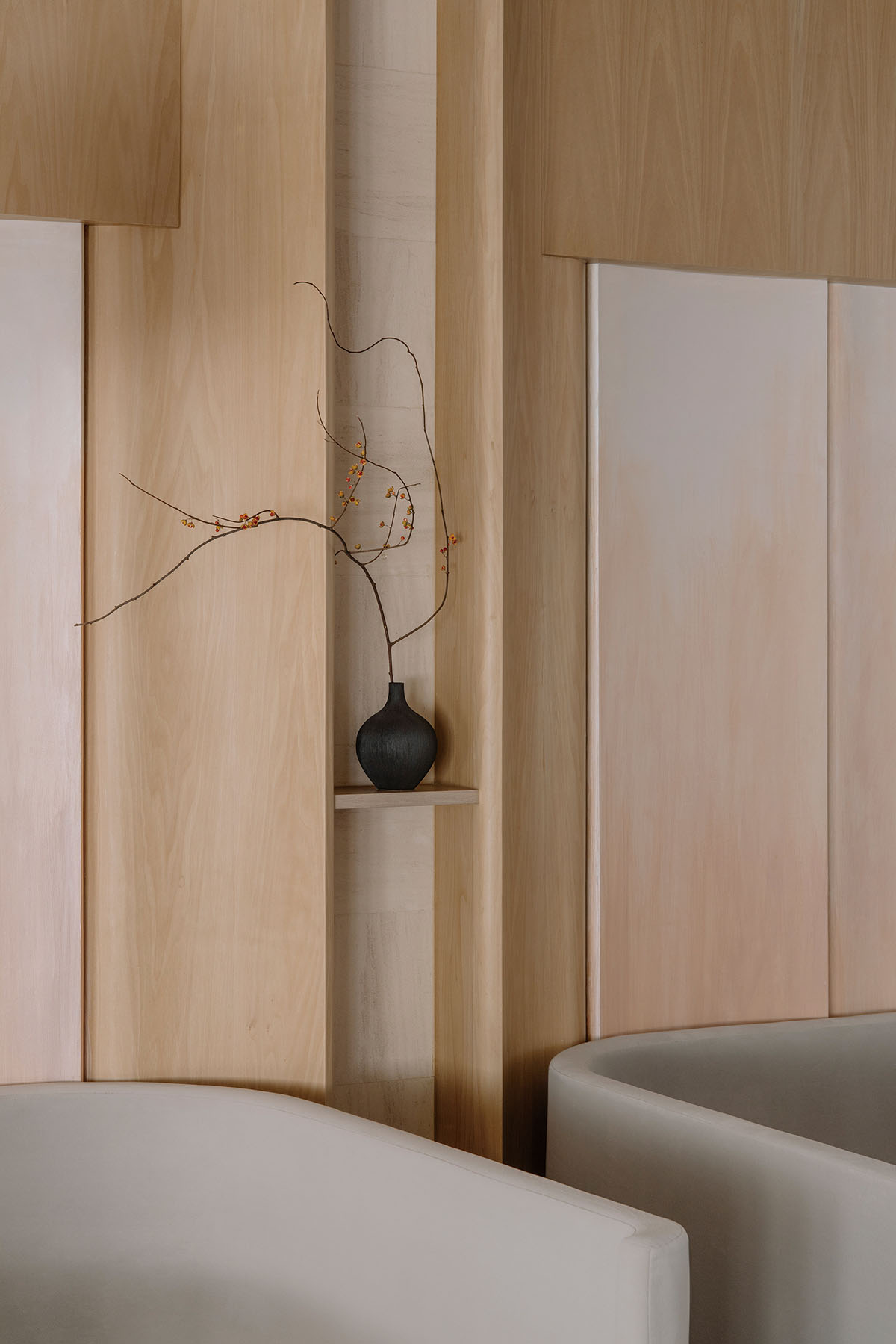 Sò Studio combines soft and sharp lines for interiors of Restaurant Lunar in Shanghai