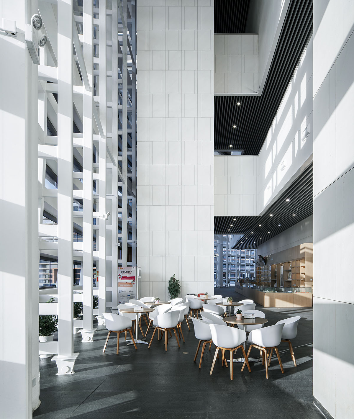 UAD creates a giant void at the center of Jiashan Museum and Library in Zhejiang, China