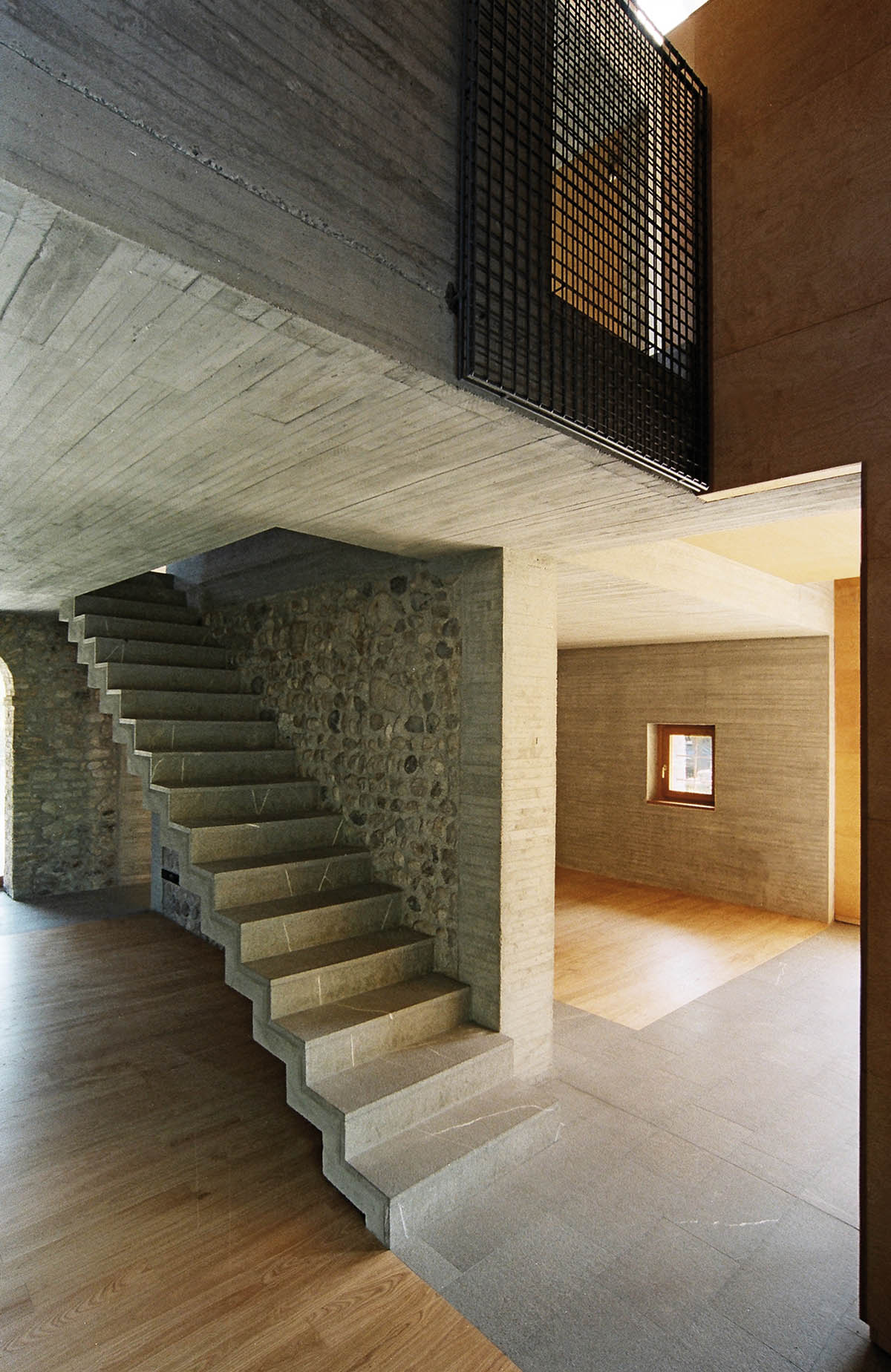 ElasticoSPA reinterprets traditional Italian houses with new construction techniques