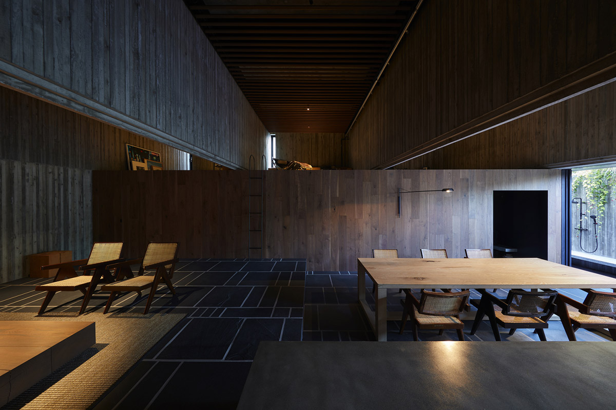 Suppose Design Office completes cave-like concrete home in Tokyo