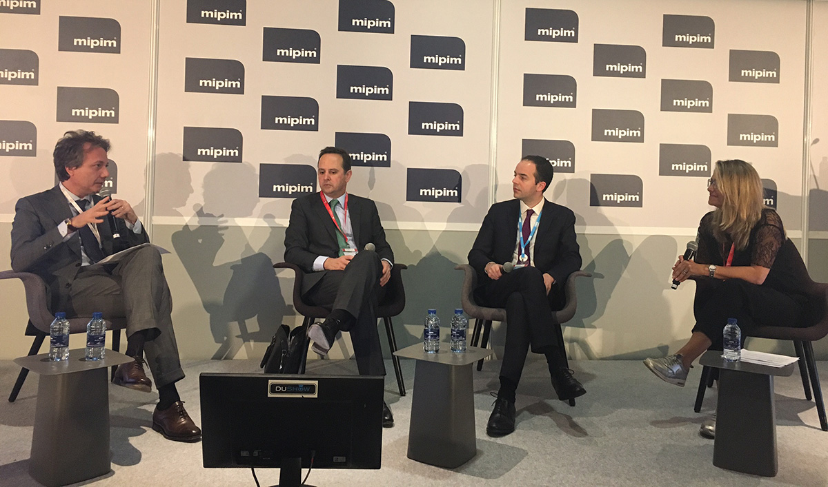 How to build the best quality housing for the greatest number of people?